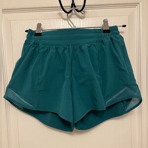 Lululemon Hotty Hot Lined Short 4”